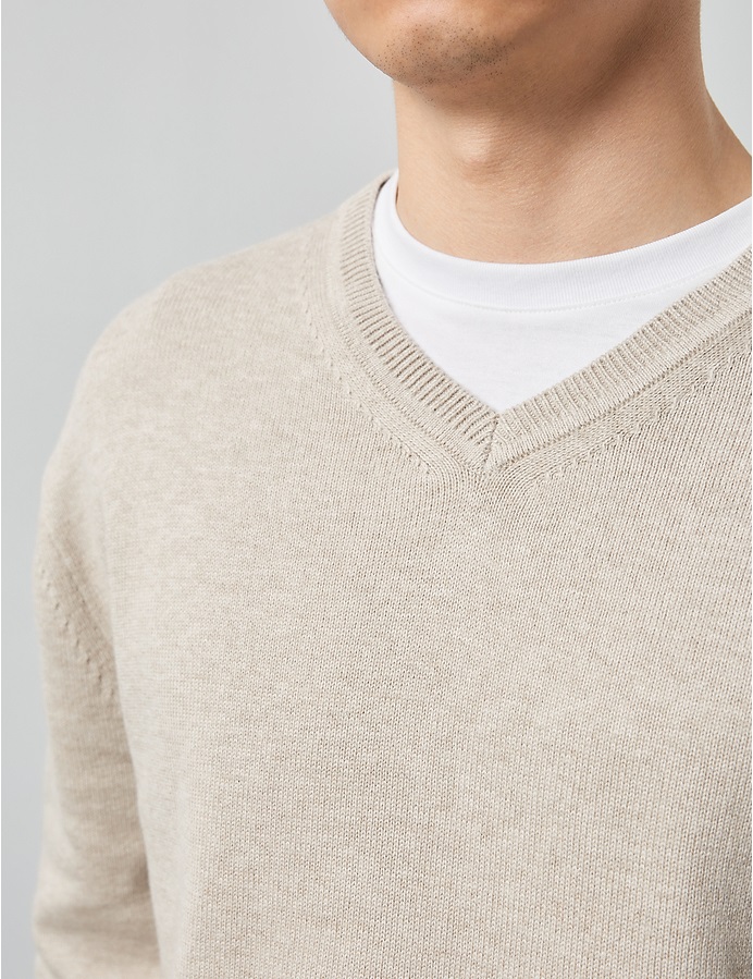 Hans V-neck knit